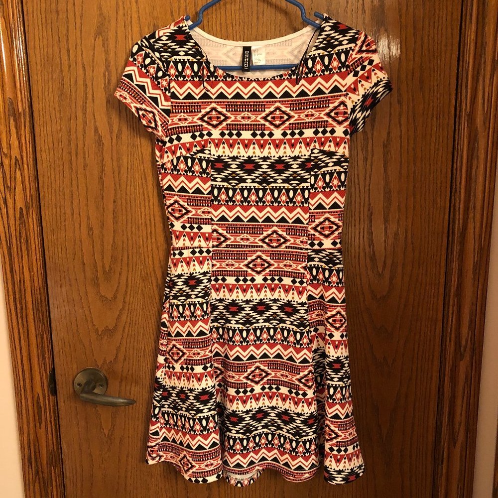 Dress ethnic patterns - Picture 4 of 4
